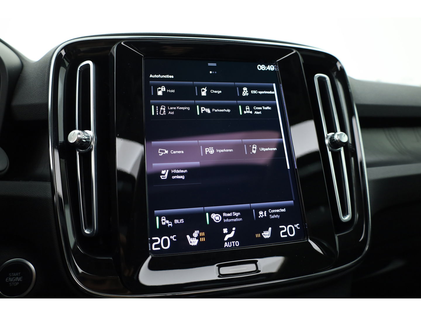 Volvo XC40 1.5 T5 Recharge Ultimate Dark | Pano | 360cam | Elek. Trekhaak | Harman Kardon | Pilot Assist
