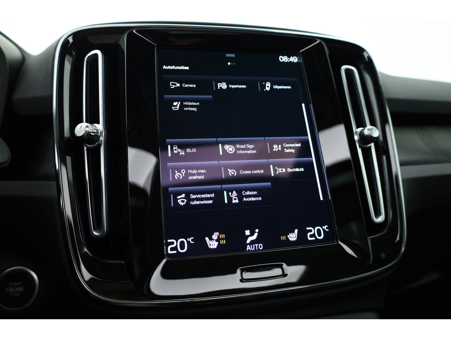 Volvo XC40 1.5 T5 Recharge Ultimate Dark | Pano | 360cam | Elek. Trekhaak | Harman Kardon | Pilot Assist