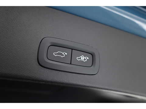 Volvo XC40 1.5 T5 Recharge Ultimate Dark | Pano | 360cam | Elek. Trekhaak | Harman Kardon | Pilot Assist