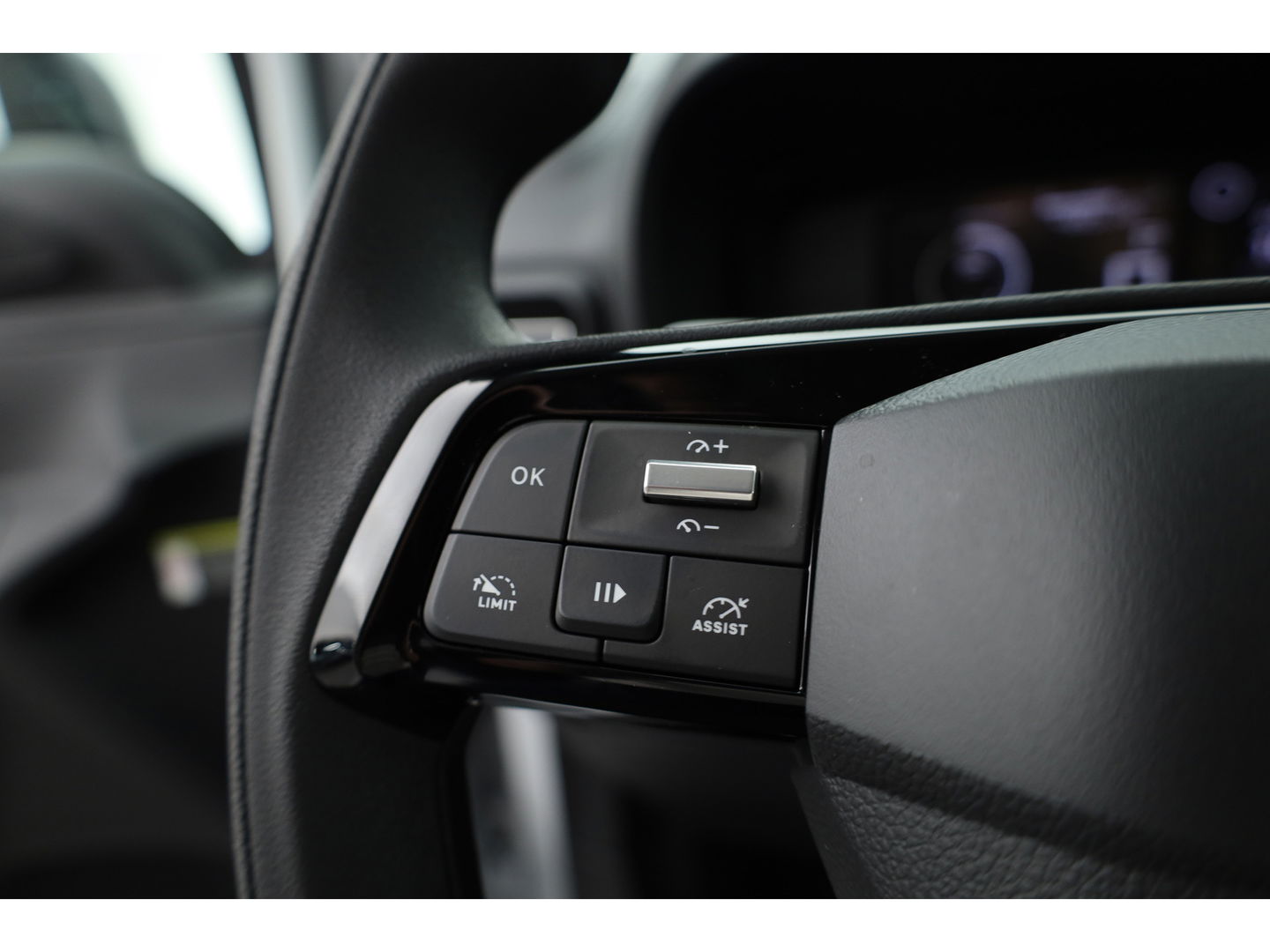Opel Combo 1.5 BlueHDi 130pk | L2/XXL | Automaat | Nieuw model | Airco | 10" MultiMedia | Apple Carplay | Camera
