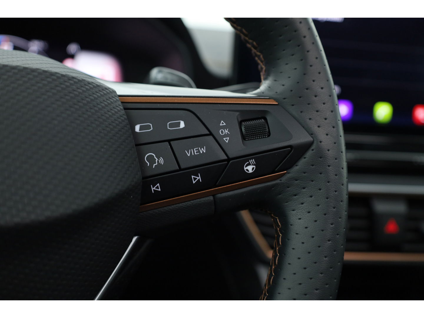 CUPRA Formentor 1.4 e-Hybrid VZ | Pano | MAT Grijs | Elek. trekhaak | Stoel- Stuurverw. | Adapt. Cruise