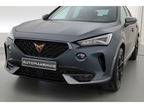 CUPRA Formentor 1.4 e-Hybrid VZ | Pano | MAT Grijs | Elek. trekhaak | Stoel- Stuurverw. | Adapt. Cruise