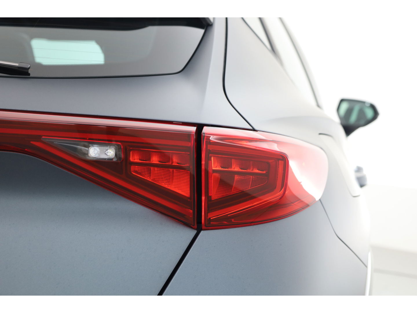 CUPRA Formentor 1.4 e-Hybrid VZ | Pano | MAT Grijs | Elek. trekhaak | Stoel- Stuurverw. | Adapt. Cruise
