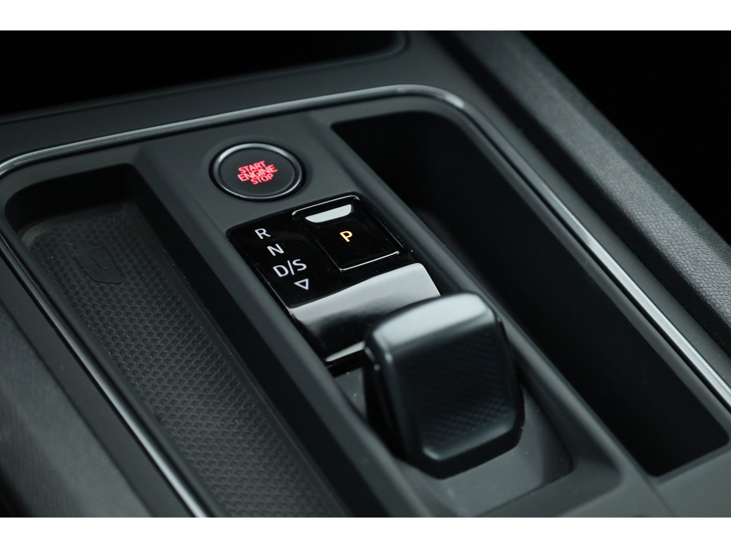 CUPRA Formentor 1.4 e-Hybrid VZ | Pano | MAT Grijs | Elek. trekhaak | Stoel- Stuurverw. | Adapt. Cruise