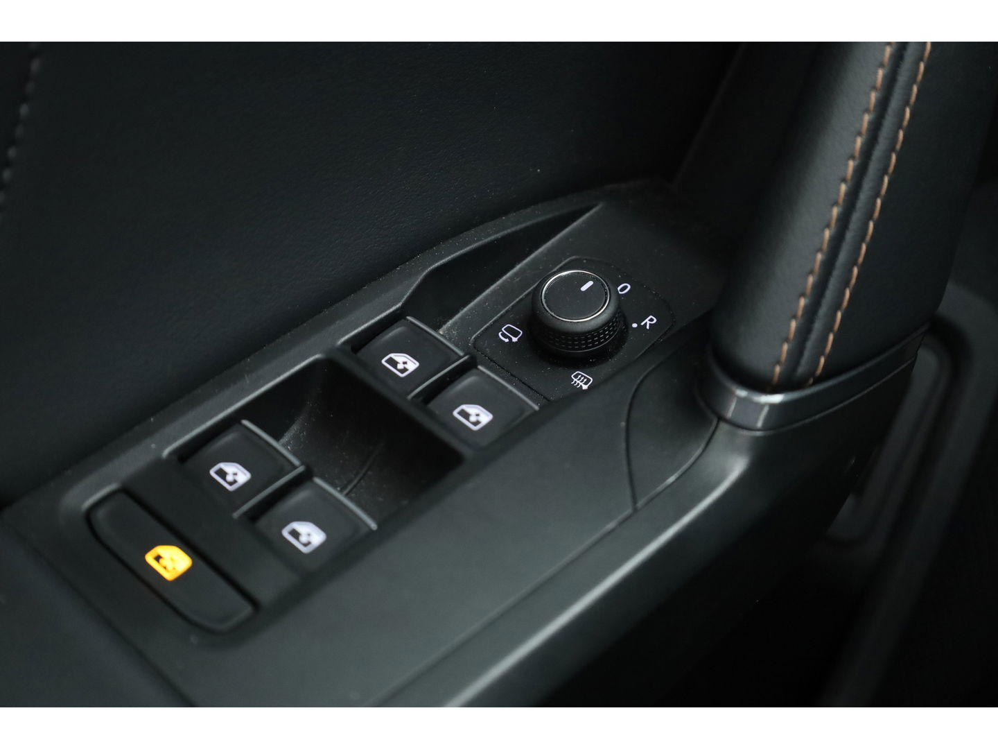CUPRA Formentor 1.4 e-Hybrid VZ | Pano | MAT Grijs | Elek. trekhaak | Stoel- Stuurverw. | Adapt. Cruise