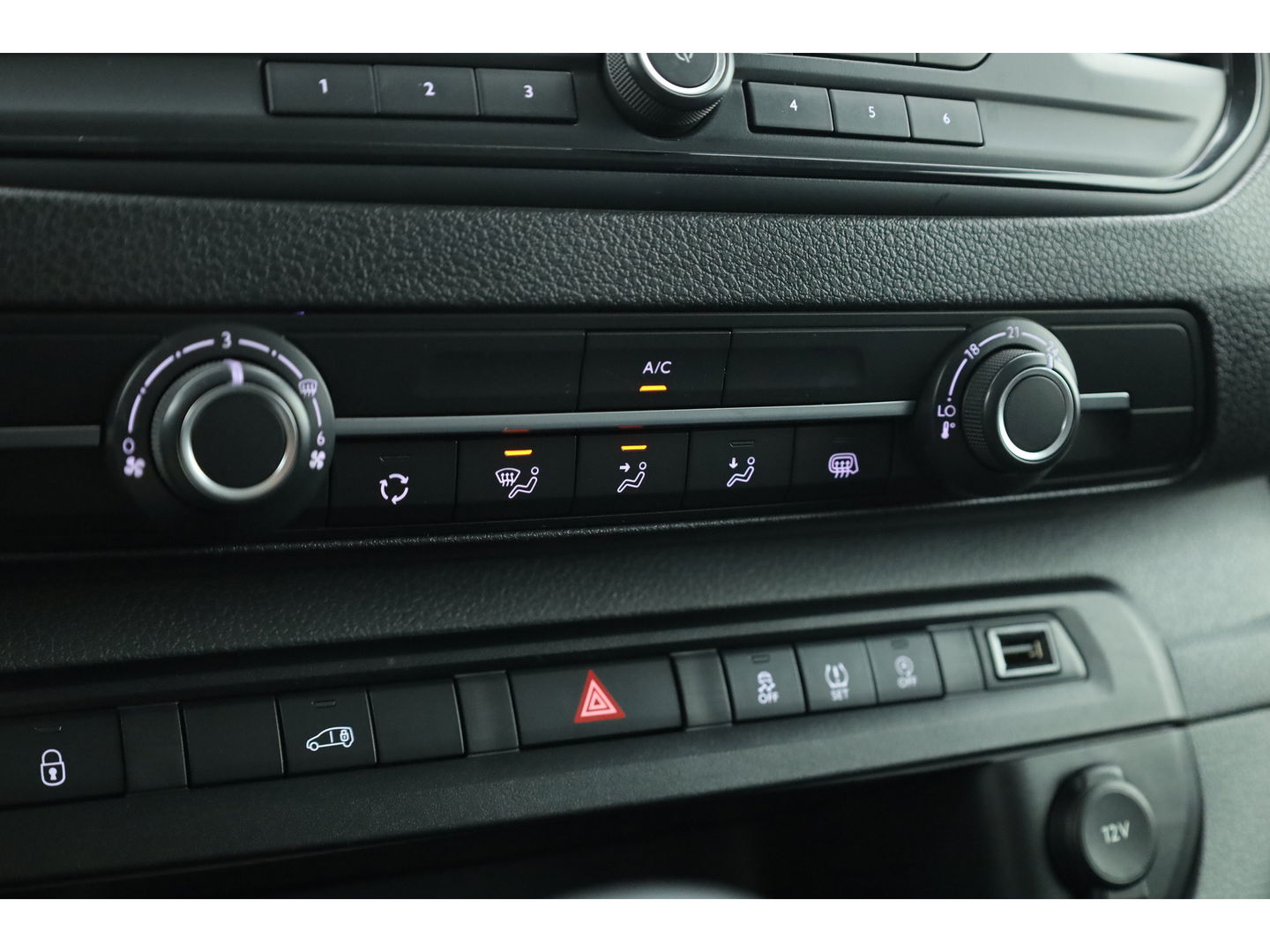 Peugeot Expert 1.5 BlueHDI 120 Standard Premium | Imperial | Trekhaak | Bekisting | Cruise