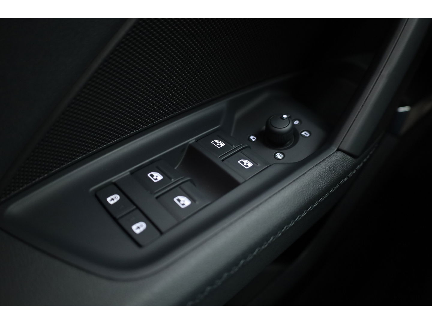 Audi A3 Sportback 45 TFSI e S Line Competition | PHEV | Bang & Olufsen | Adapt. Cruise | S Line | Elek. Stoelen | Afn. Trekhaak