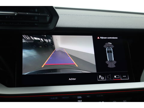 Audi A3 Sportback 45 TFSI e S Line Competition | PHEV | Bang & Olufsen | Adapt. Cruise | S Line | Elek. Stoelen | Afn. Trekhaak