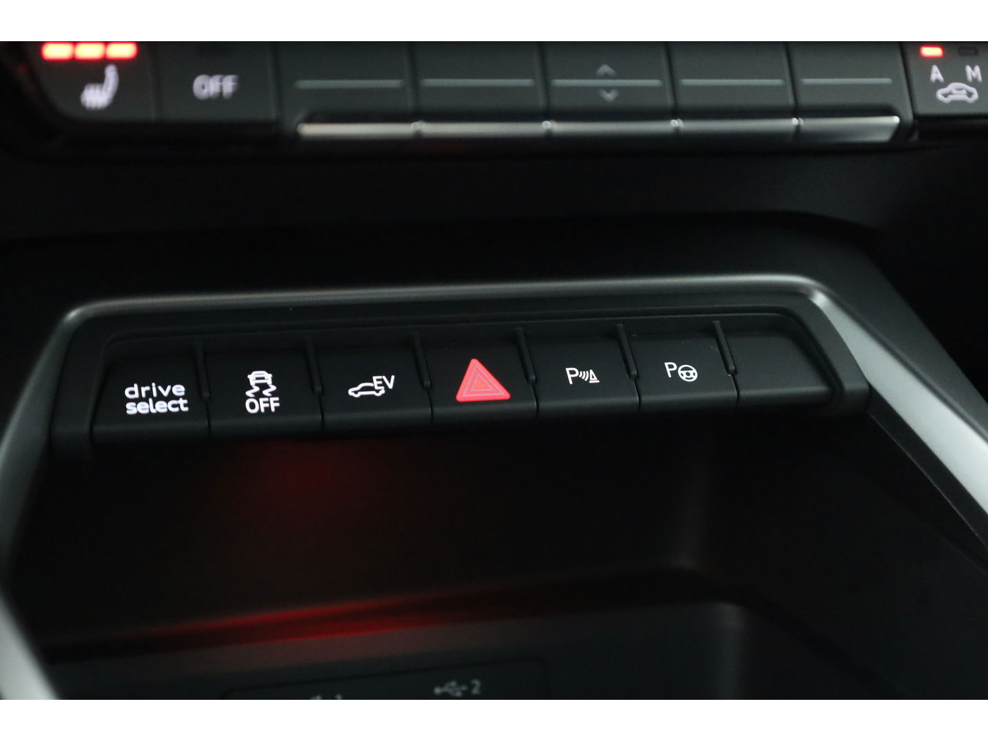 Audi A3 Sportback 45 TFSI e S Line Competition | PHEV | Bang & Olufsen | Adapt. Cruise | S Line | Elek. Stoelen | Afn. Trekhaak