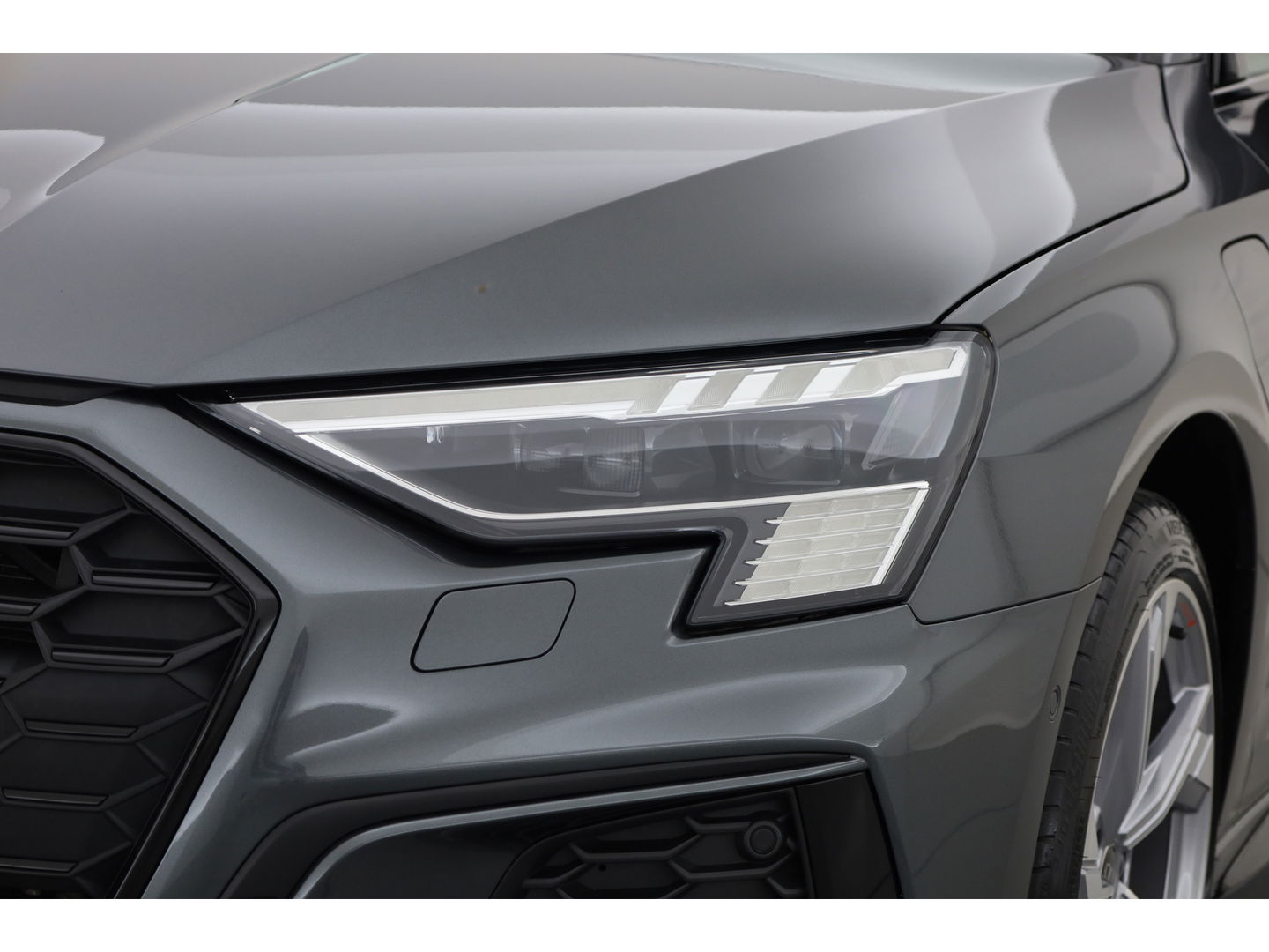 Audi A3 Sportback 45 TFSI e S Line Competition | PHEV | Bang & Olufsen | Adapt. Cruise | S Line | Elek. Stoelen | Afn. Trekhaak