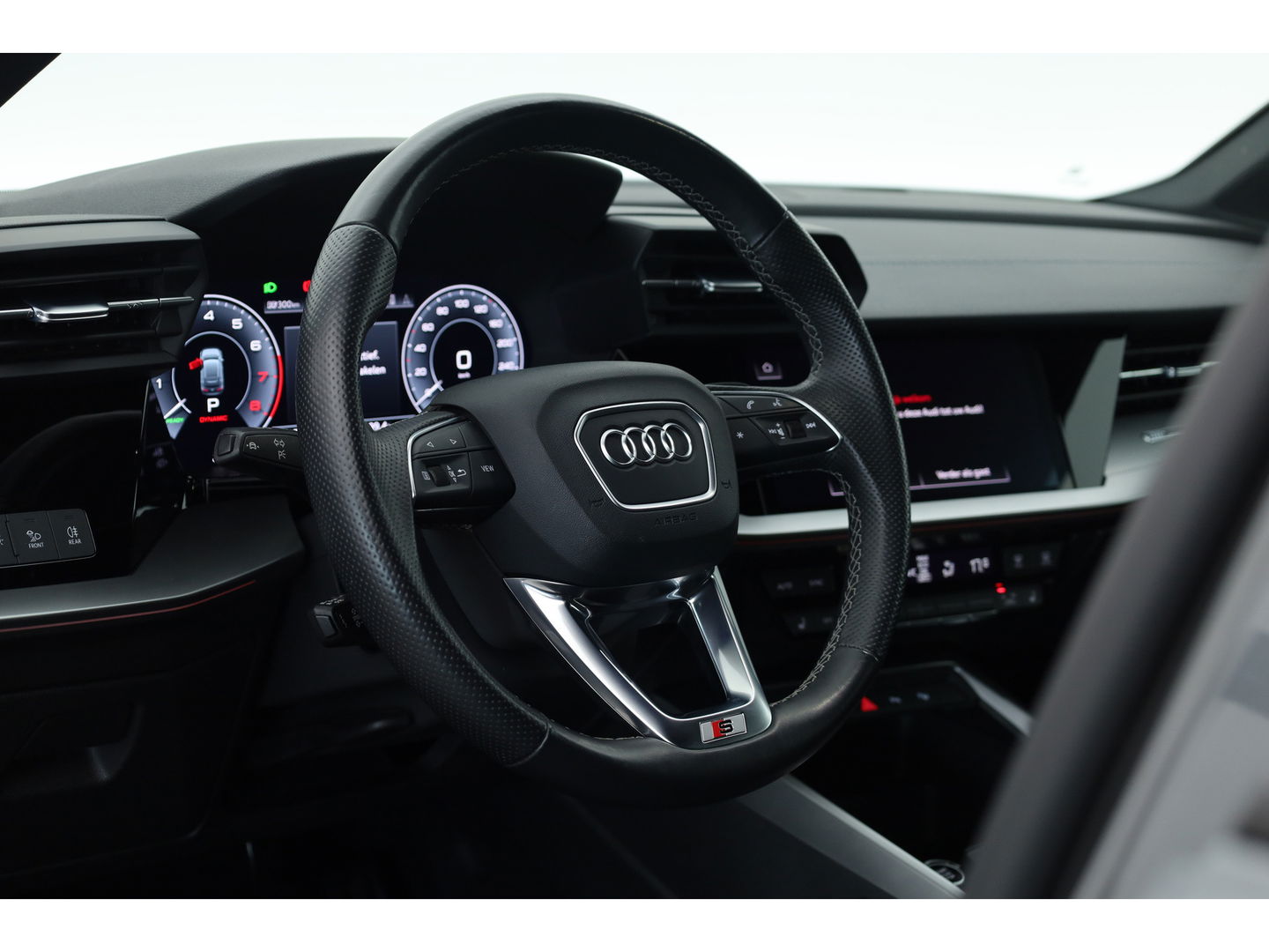 Audi A3 Sportback 45 TFSI e S Line Competition | PHEV | Bang & Olufsen | Adapt. Cruise | S Line | Elek. Stoelen | Afn. Trekhaak