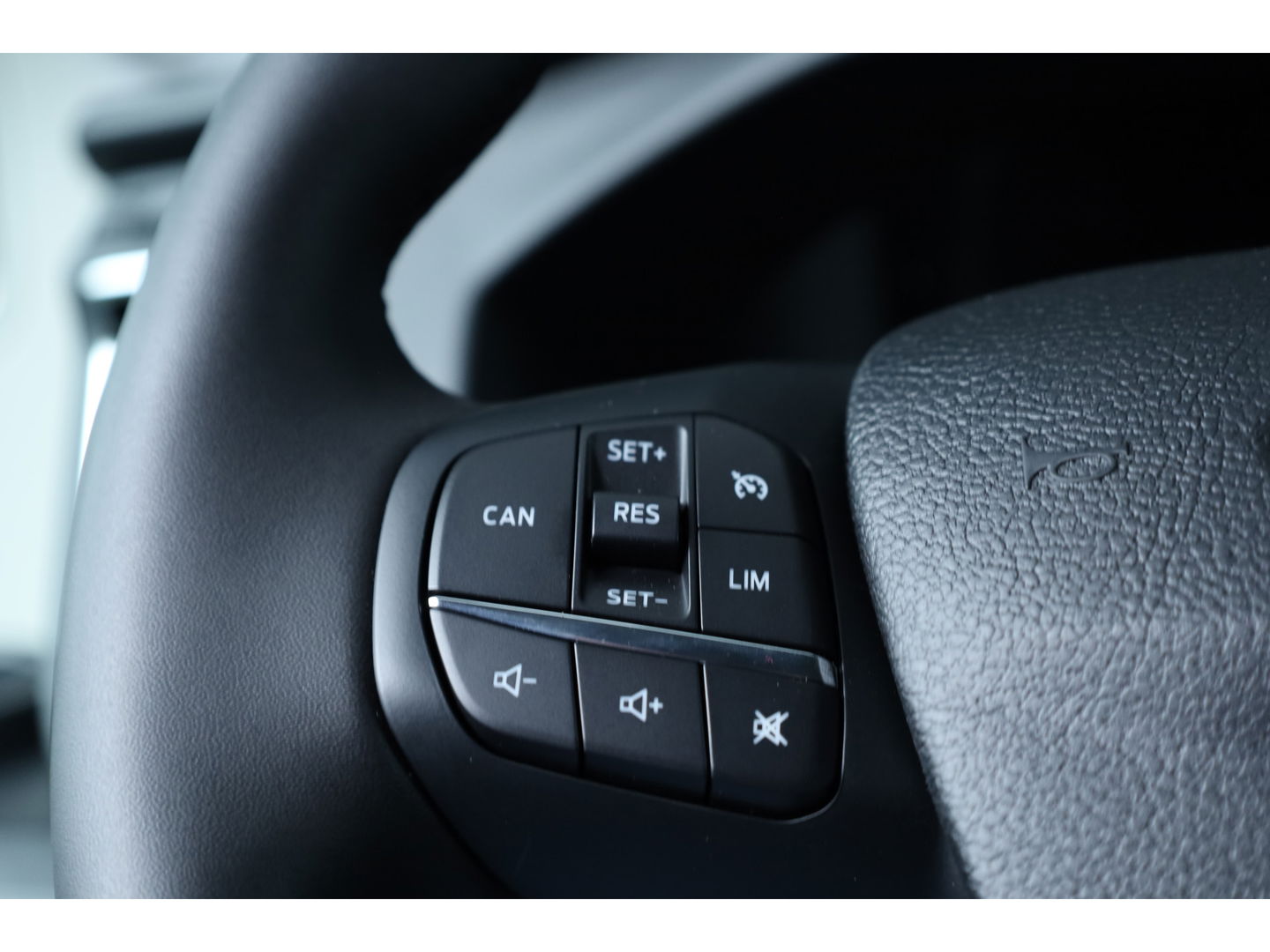 Ford Transit 350 2.0 TDCI L3H2 Trend | Airco | Navi | Cruise | Apple Carplay | Trekhaak | 2.800kg trekgewicht