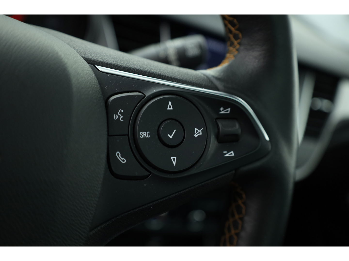 Opel Crossland X 1.2 Turbo Ultimate | CarPlay | Pano | Stoel-stuurver. | Cruise | PDC V+A | Navi