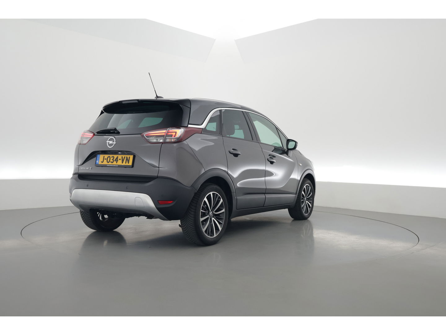 Opel Crossland X 1.2 Turbo Ultimate | CarPlay | Pano | Stoel-stuurver. | Cruise | PDC V+A | Navi