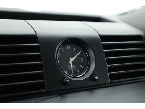 Land Rover Defender 2.4 TD 130" E Crew Cab | Airco | Trekhaak | 16 inch velgen | youngtimer