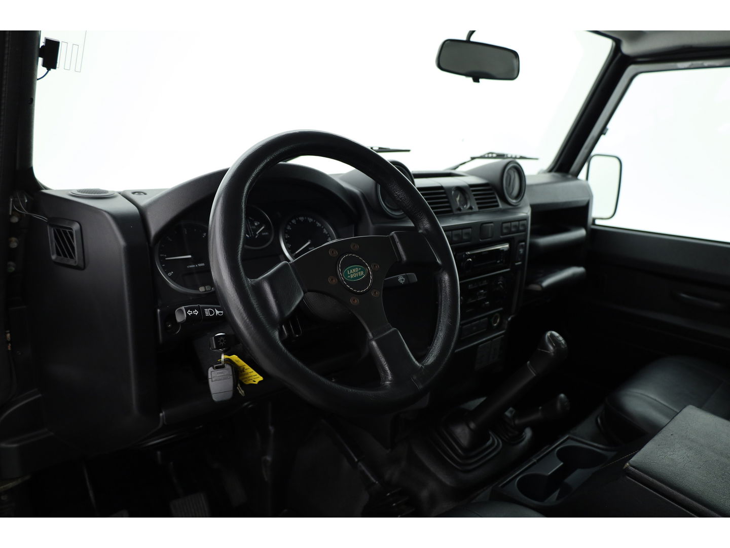 Land Rover Defender 2.4 TD 130" E Crew Cab | Airco | Trekhaak | 16 inch velgen | youngtimer