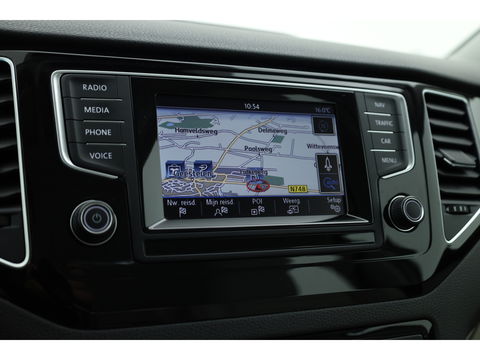Volkswagen Golf Sportsvan 1.4 TSI Highline DSG | Leder | Camera | Navi | Keyless | Afn. Trekhaak | Dodehoekdet.