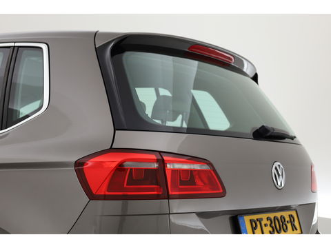 Volkswagen Golf Sportsvan 1.4 TSI Highline DSG | Leder | Camera | Navi | Keyless | Afn. Trekhaak | Dodehoekdet.