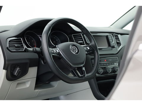 Volkswagen Golf Sportsvan 1.4 TSI Highline DSG | Leder | Camera | Navi | Keyless | Afn. Trekhaak | Dodehoekdet.