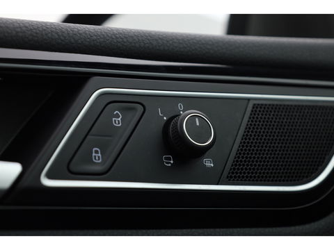 Volkswagen Golf Sportsvan 1.4 TSI Highline DSG | Leder | Camera | Navi | Keyless | Afn. Trekhaak | Dodehoekdet.