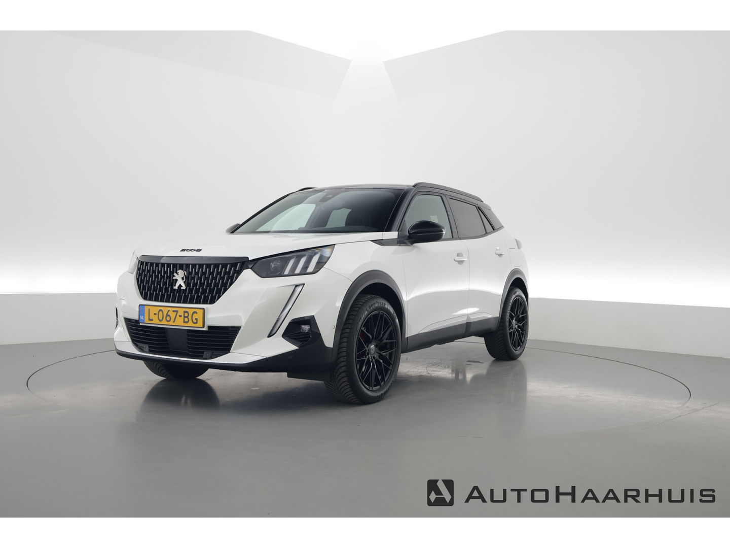 Peugeot 2008 1.2 PureTech GT Pack | Keyless | Carplay | Stoelver. | 18" | Focal Audio