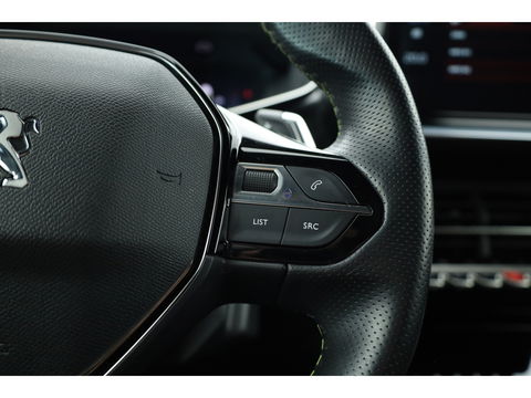 Peugeot 2008 1.2 PureTech GT Pack | Keyless | Carplay | Stoelver. | 18" | Focal Audio