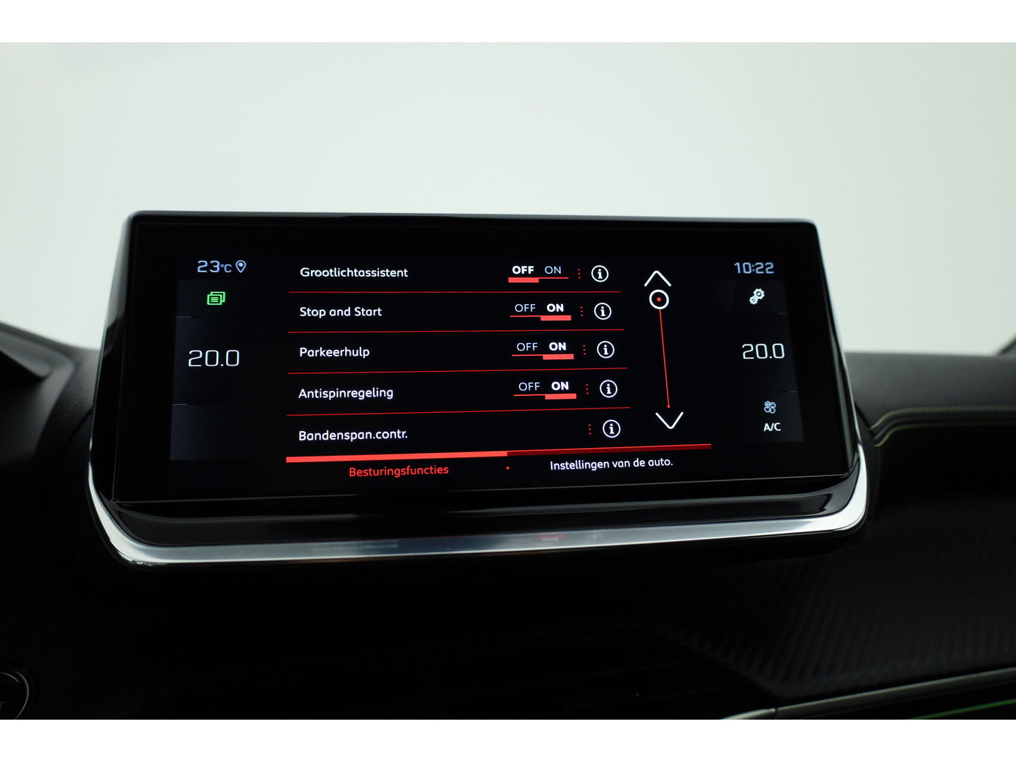 Peugeot 2008 1.2 PureTech GT Pack | Keyless | Carplay | Stoelver. | 18" | Focal Audio