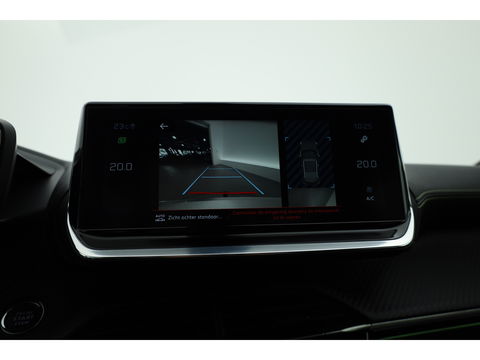 Peugeot 2008 1.2 PureTech GT Pack | Keyless | Carplay | Stoelver. | 18" | Focal Audio