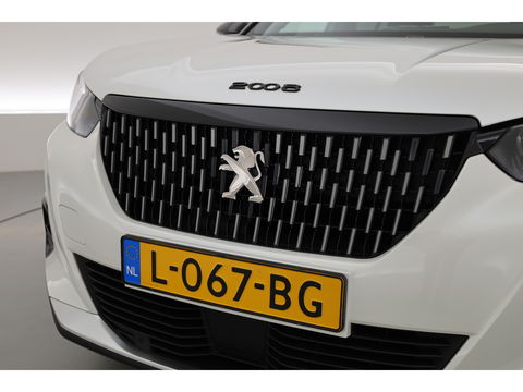 Peugeot 2008 1.2 PureTech GT Pack | Keyless | Carplay | Stoelver. | 18" | Focal Audio