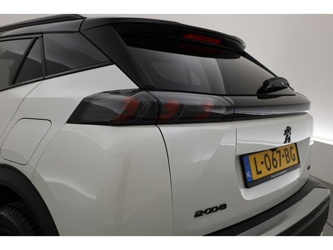 Peugeot 2008 1.2 PureTech GT Pack | Keyless | Carplay | Stoelver. | 18" | Focal Audio