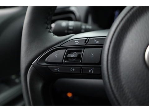 Toyota Yaris Cross 1.5 Hybrid Teamplayer 130pk | Safety pack | Winter pack | Navi | Adapt. Cruise | Camera | Keyless