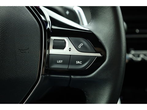Peugeot 2008 1.2 PureTech 130 Allure | Navi | Camera | Apple CarPlay | Clima | LED |