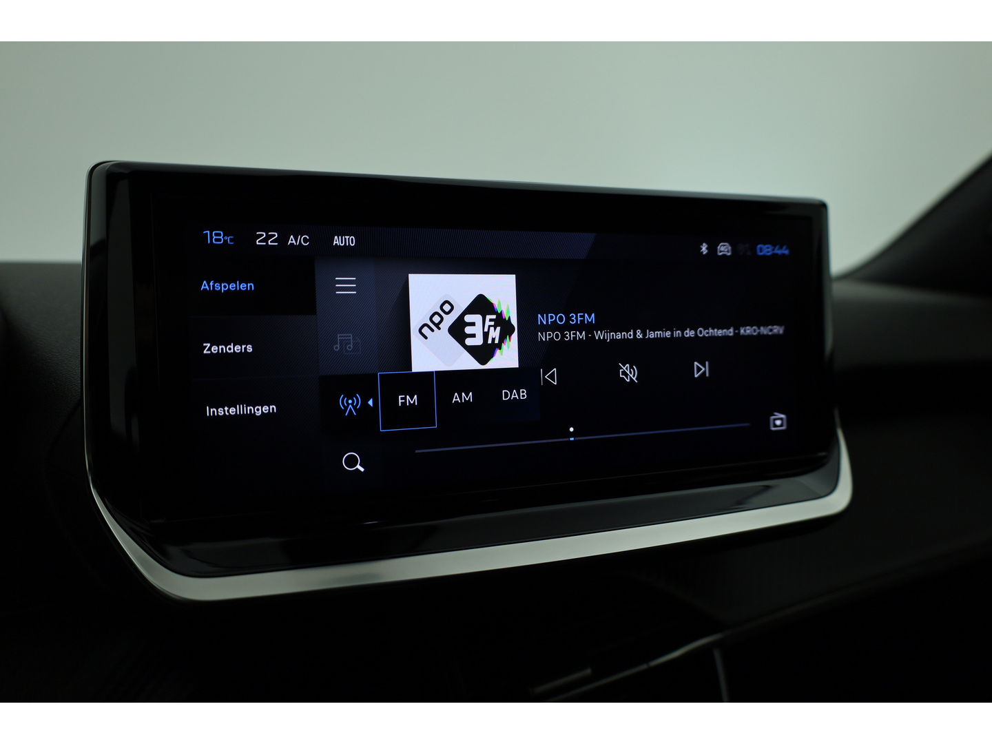 Peugeot 2008 1.2 PureTech 130 Allure | Navi | Camera | Apple CarPlay | Clima | LED |