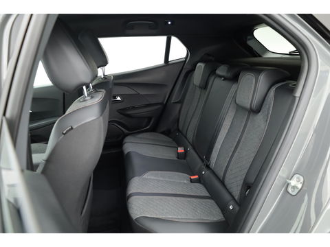 Peugeot 2008 1.2 PureTech 130 Allure | Navi | Camera | Apple CarPlay | Clima | LED |