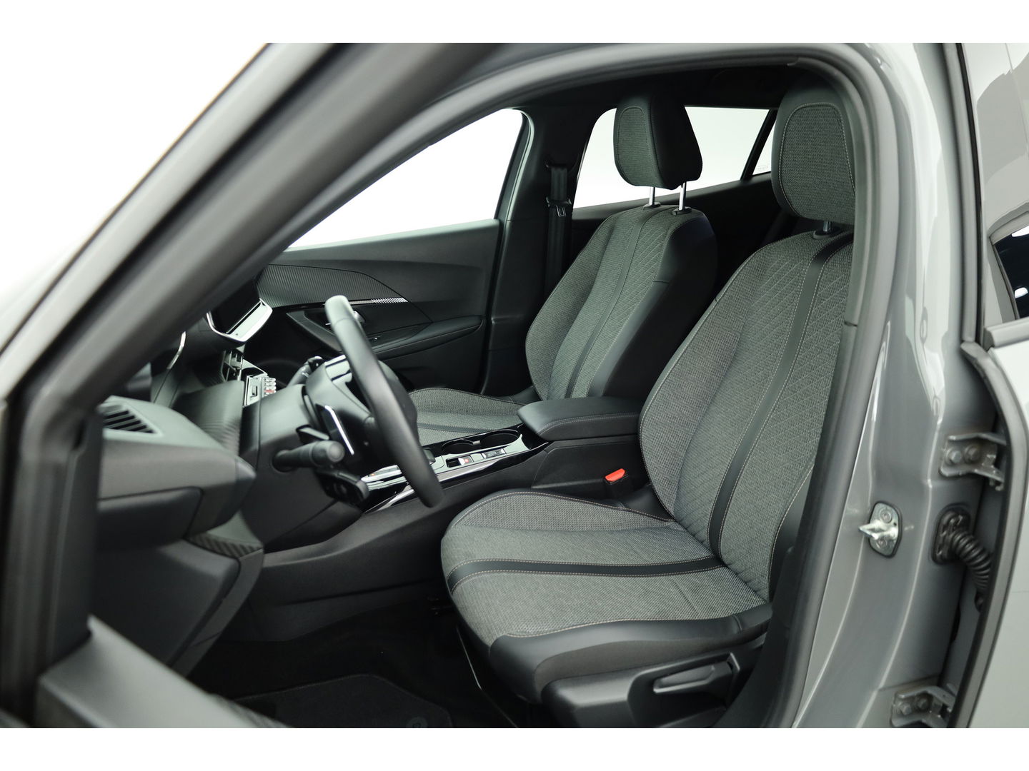 Peugeot 2008 1.2 PureTech 130 Allure | Navi | Camera | Apple CarPlay | Clima | LED |