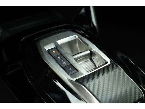 Peugeot 2008 1.2 PureTech 130 Allure | Navi | Camera | Apple CarPlay | Clima | LED |