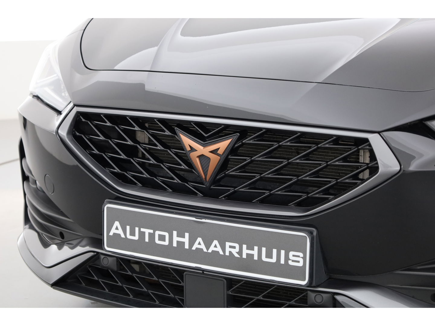 CUPRA Leon Sportstourer 1.4 e-Hybrid | Adapt. Cruise | Camera | Apple CarPlay | Stoel- Stuurverw. | Keyless