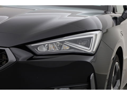 CUPRA Leon Sportstourer 1.4 e-Hybrid | Adapt. Cruise | Camera | Apple CarPlay | Stoel- Stuurverw. | Keyless