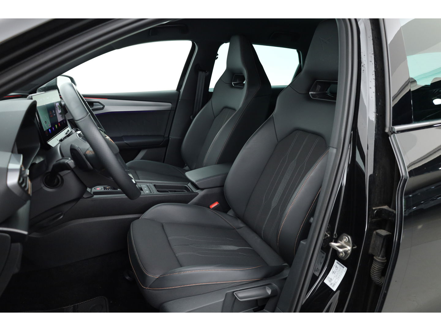 CUPRA Leon Sportstourer 1.4 e-Hybrid | Adapt. Cruise | Camera | Apple CarPlay | Stoel- Stuurverw. | Keyless