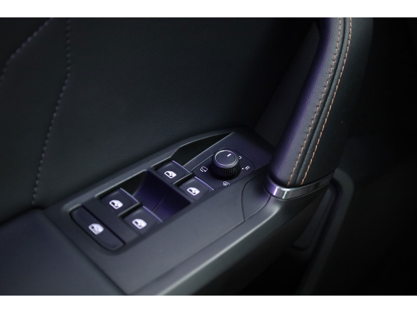 CUPRA Leon Sportstourer 1.4 e-Hybrid | Adapt. Cruise | Camera | Apple CarPlay | Stoel- Stuurverw. | Keyless