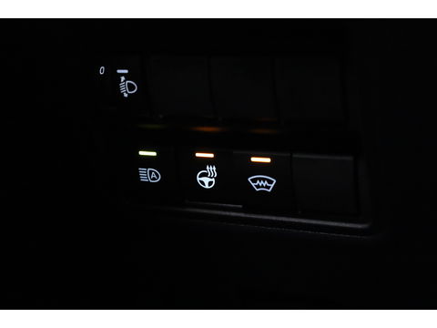 Toyota Yaris Cross 1.5 Hybrid Teamplayer 130pk | Winter pack | Safety pack | Navi | Adapt. Cruise | Camera | Keyless