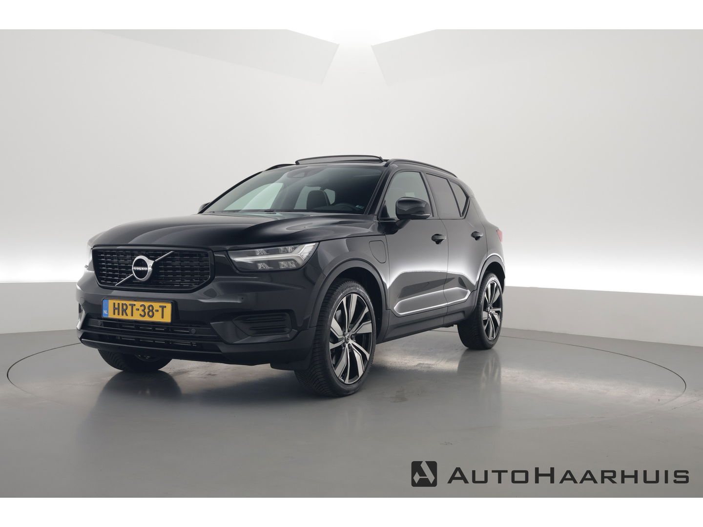 Volvo XC40 T5 Recharge R-Design | Pano | Navi | Elek. Stoelen | Stoel- Stuurverw. | Carplay | Camera