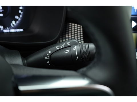 Volvo XC40 T5 Recharge R-Design | Pano | Navi | Elek. Stoelen | Stoel- Stuurverw. | Carplay | Camera