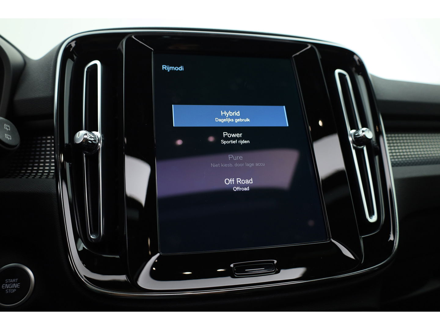 Volvo XC40 T5 Recharge R-Design | Pano | Navi | Elek. Stoelen | Stoel- Stuurverw. | Carplay | Camera