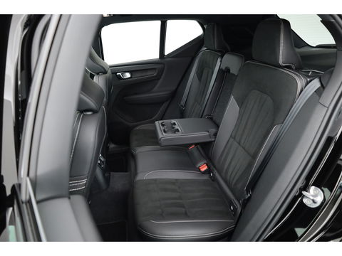 Volvo XC40 T5 Recharge R-Design | Pano | Navi | Elek. Stoelen | Stoel- Stuurverw. | Carplay | Camera