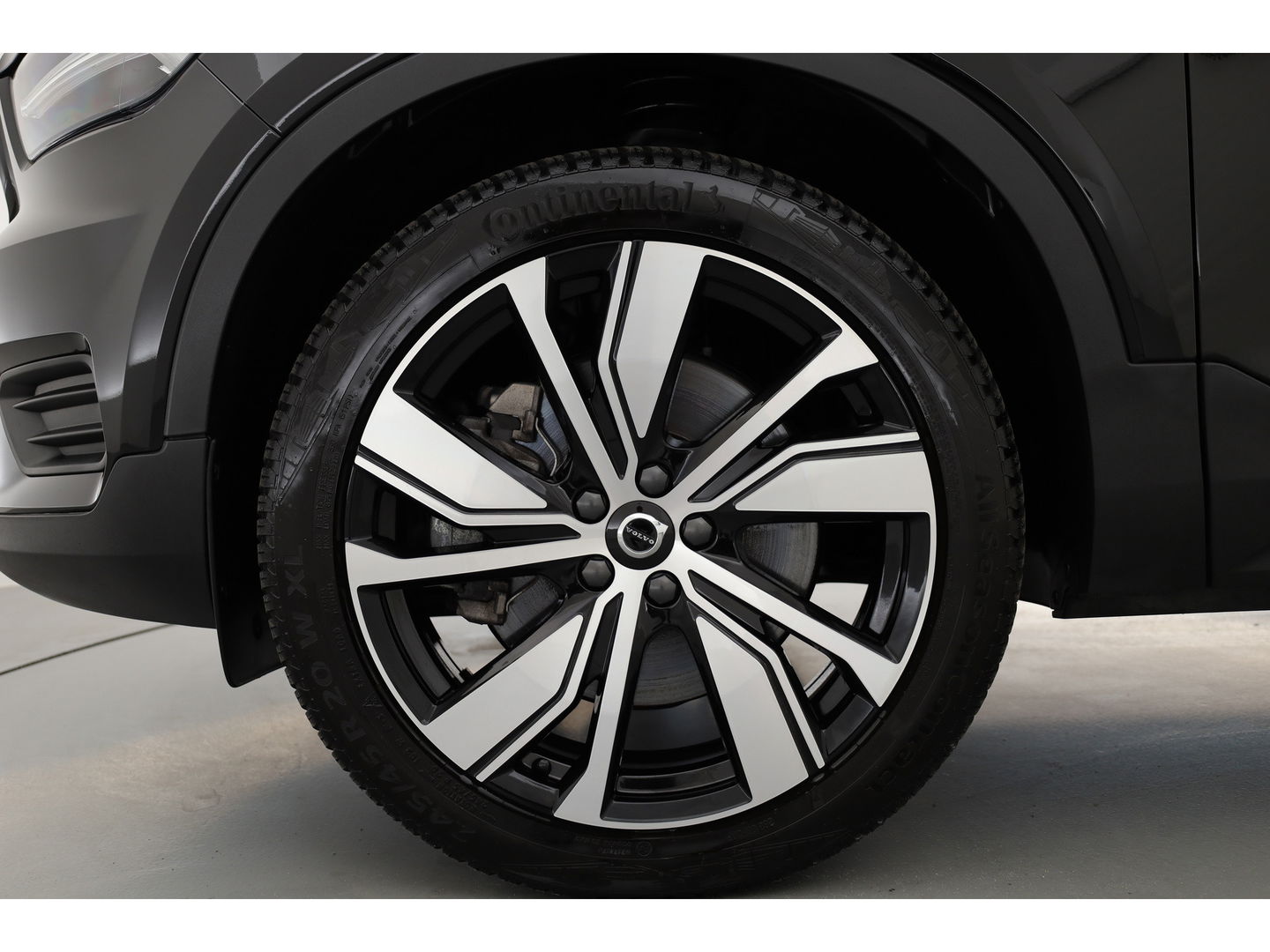 Volvo XC40 T5 Recharge R-Design | Pano | Navi | Elek. Stoelen | Stoel- Stuurverw. | Carplay | Camera