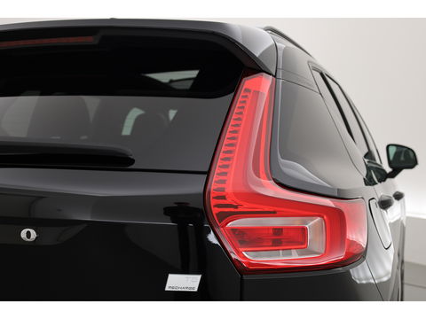 Volvo XC40 T5 Recharge R-Design | Pano | Navi | Elek. Stoelen | Stoel- Stuurverw. | Carplay | Camera
