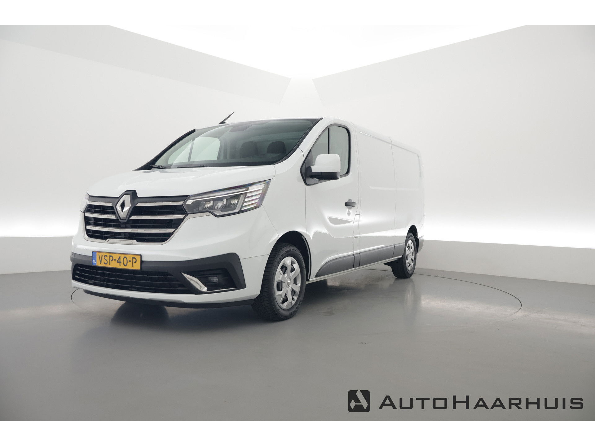Renault Trafic 2.0 dCi 130 T30 L2H1 Work Edition | Trekhaak | Cruise | Camera | Bluetooth