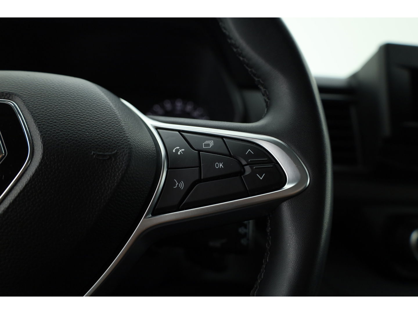 Renault Trafic 2.0 dCi 130 T30 L2H1 Work Edition | Trekhaak | Cruise | Camera | Bluetooth