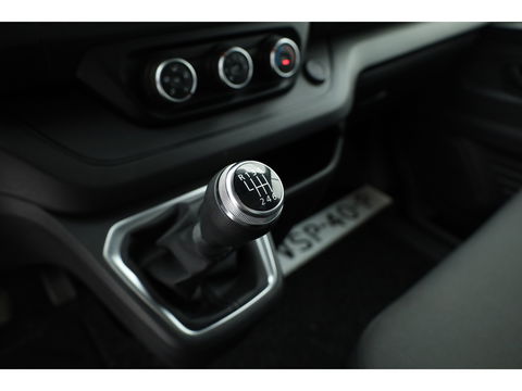 Renault Trafic 2.0 dCi 130 T30 L2H1 Work Edition | Trekhaak | Cruise | Camera | Bluetooth